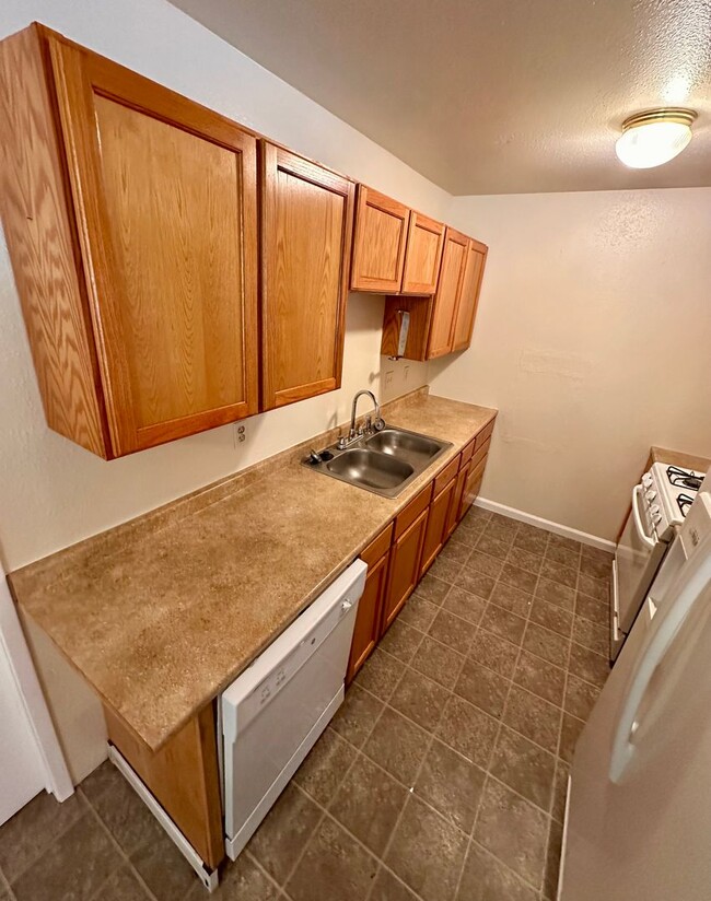 Photo - COZY 3 BED 2 BATH HOME LOCATED IN THE STARVIEW ESTATES SUBDIVISION