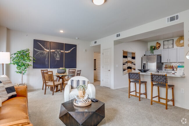 2BR, 2BA-1050SF