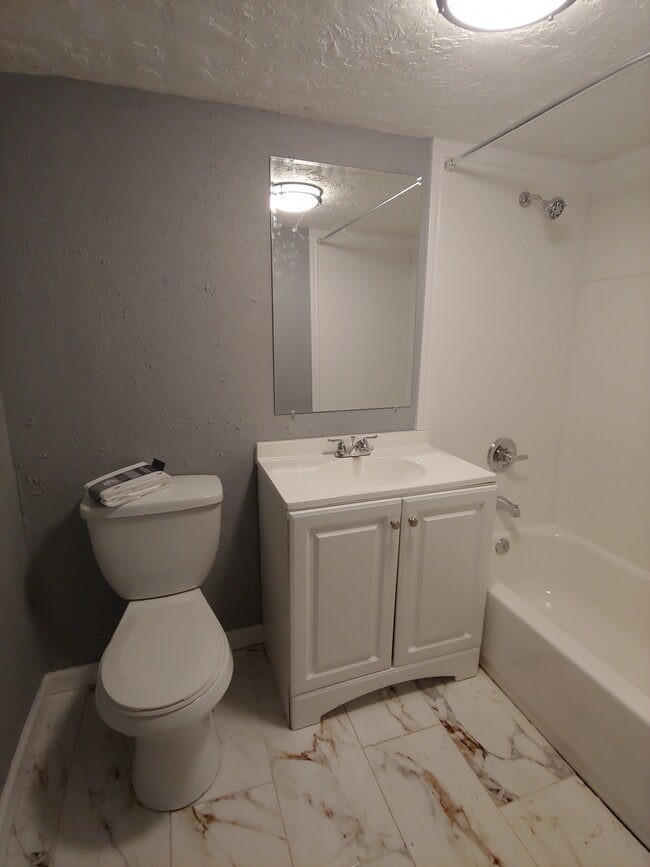 Photo - 280 Morris Dr