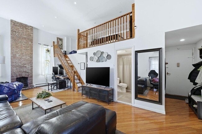 Photo - 174 Grand St Unit 3E