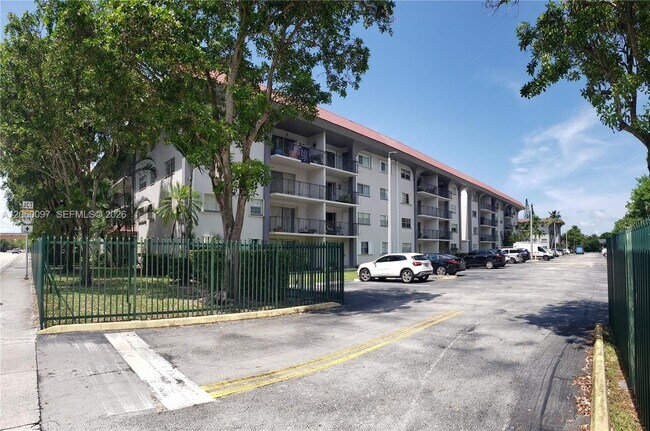 Photo - 8107 SW 72nd Ave Unit 416E