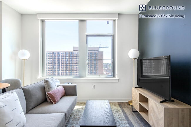 Photo - 400 Army Navy Dr Unidad FL13-ID273