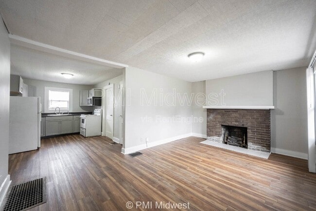 Photo - 281 N Mount Street