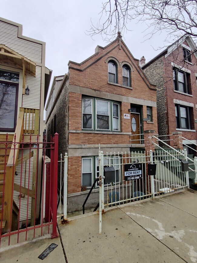 Photo - 1530 N Greenview Ave Unidad 1