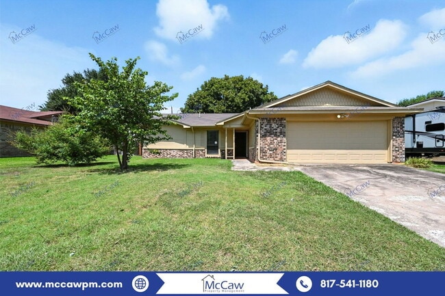 Building Photo - 1333 Mercedes St Rental