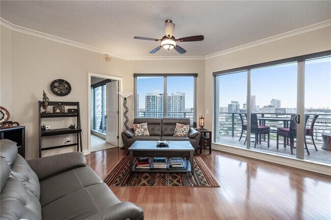 Photo - 1209 E Cumberland Ave Unidad 1802 Rental