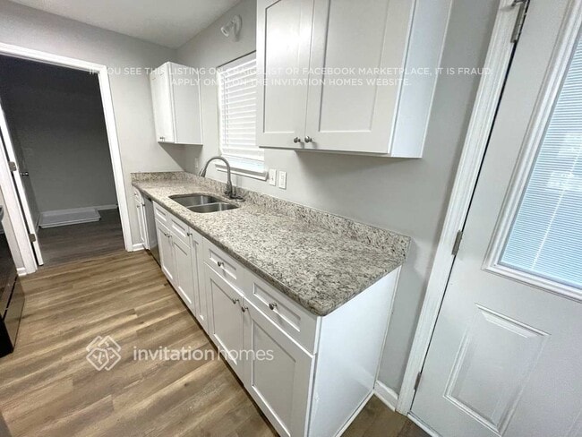 Photo - 127 Cobblestone Ct