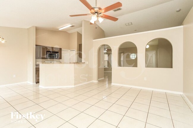 205 Tiffany Ct