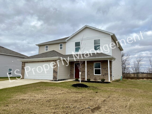 Gorgeous 5 Bedroom 3 Bathroom New Build in Muncie!