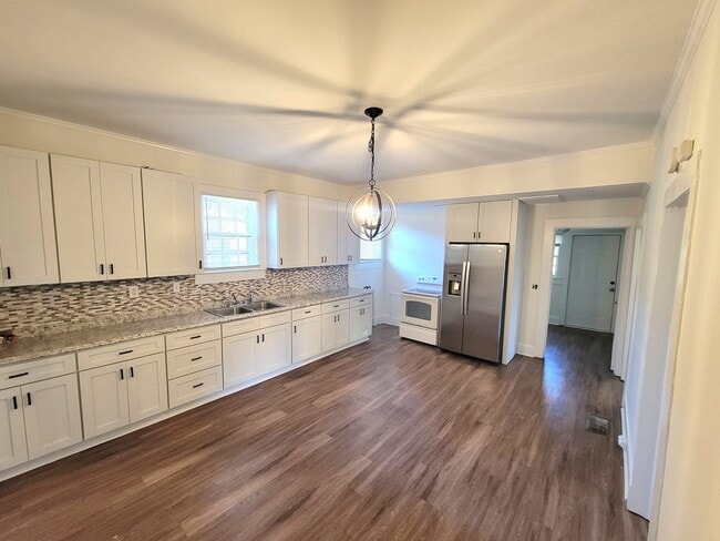 Photo - Bungalow in Kannapolis with Rocking Chair ...