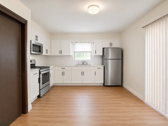 Building Photo - 543-545 N Crosby Ave Unit 545