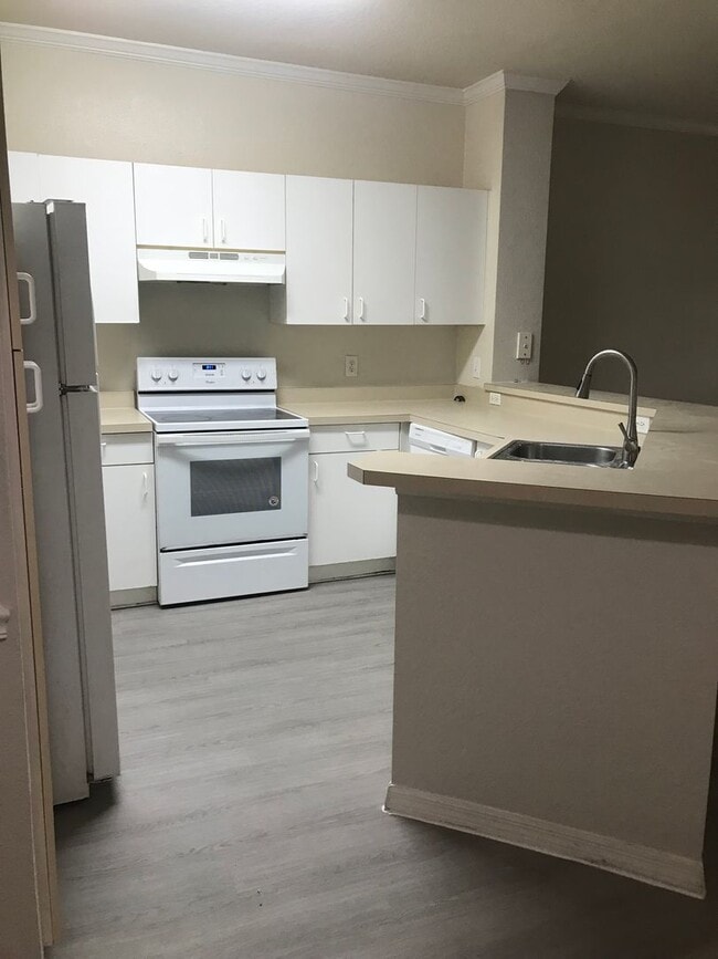 Photo - 3605 Conroy Rd Unit 513
