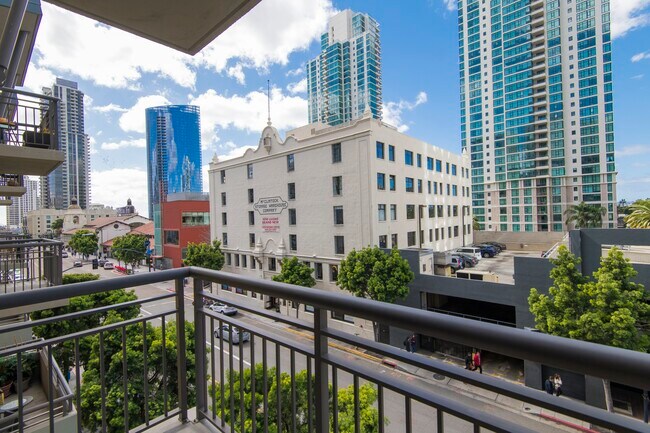 Photo - 1277 Kettner Blvd Unidad Treo  407