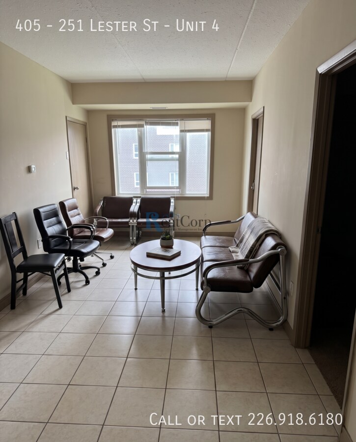 Photo - 251-251 Lester St Unit 4