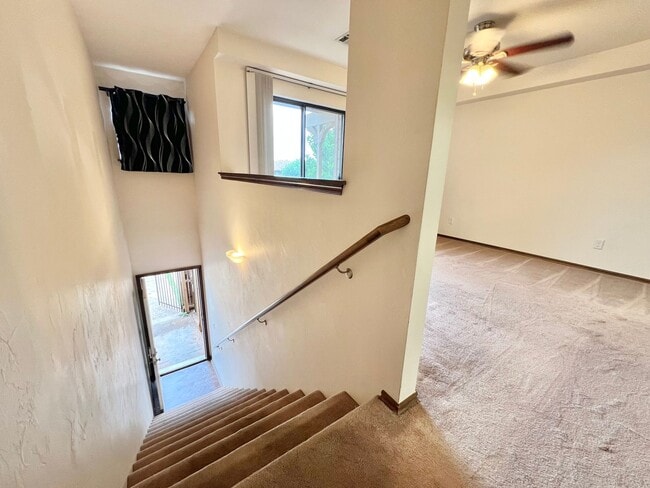 ?Cute Upstairs Condo Near Quail Springs Ma... - ?Cute Upstairs Condo Near Quail Springs Ma... Unit 16C