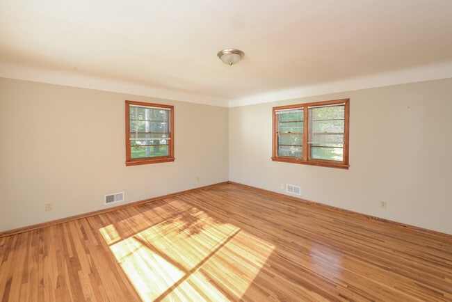 Photo - 4544 Otter Lake Rd