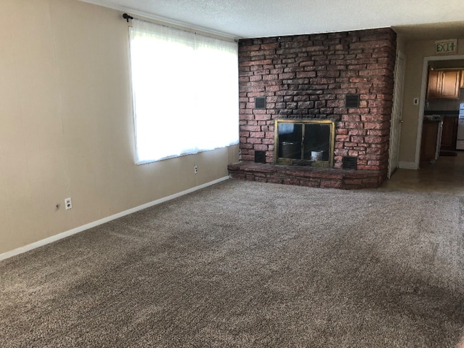 Photo - 1151 Blackfoot Trail