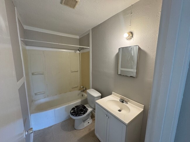 Photo - 2521 Trichel St