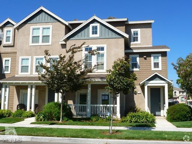 Building Photo - 333 Kiawah River Dr Rental
