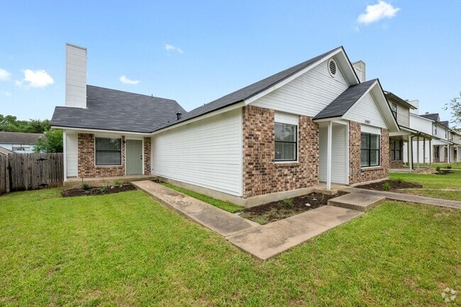 Building Photo - 2907 W Slaughter Ln Rental