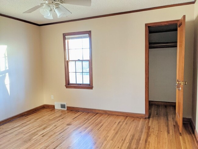 Photo - 1215 7th Ave SE Unit 1215