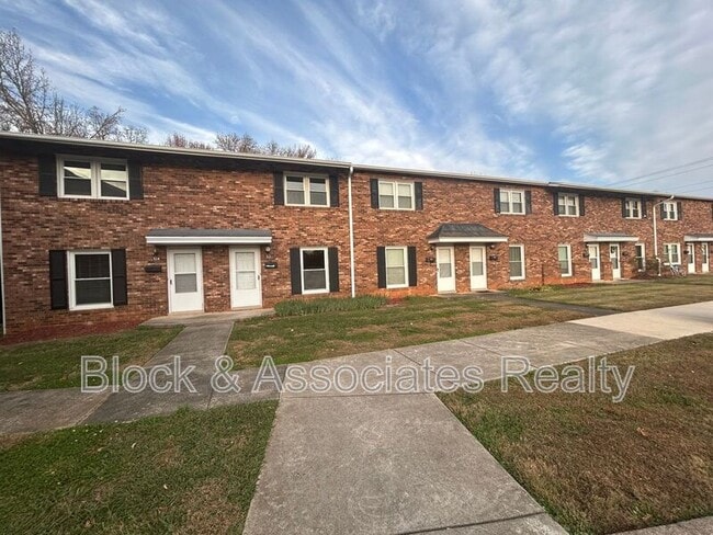 Photo - 514 S Cherry St