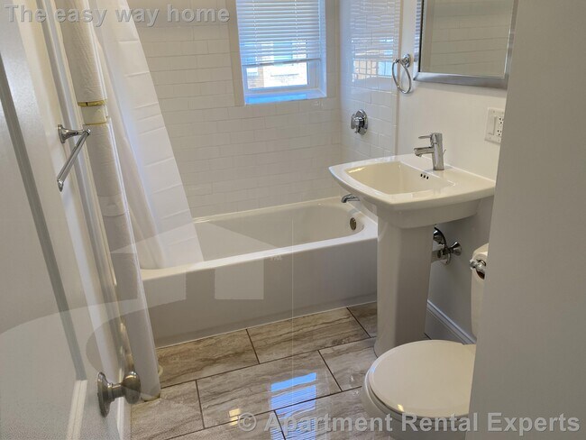 Photo - 475 Highland Ave Unidad #3