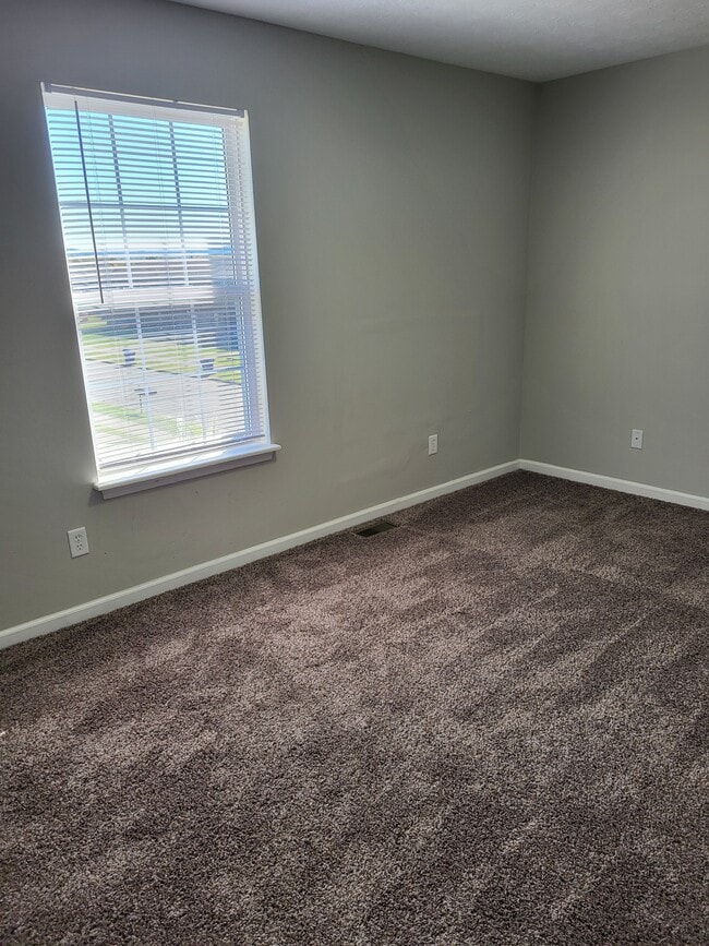 Photo - 1103 Blackberry Ln