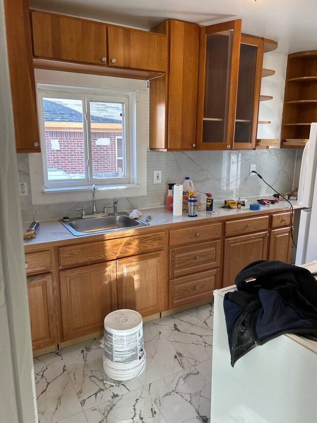 Photo - 232 W Howard St