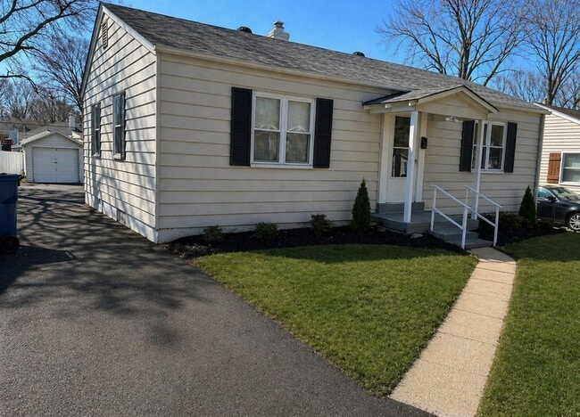 Photo - 9448 Harold Dr