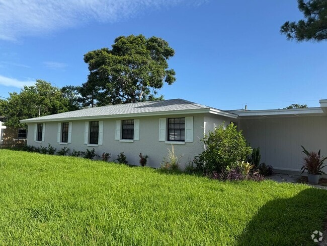 Building Photo - South Tampa Home