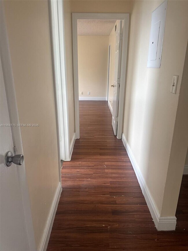 Photo - 7779 Tam Oshanter Blvd Unit 1-4