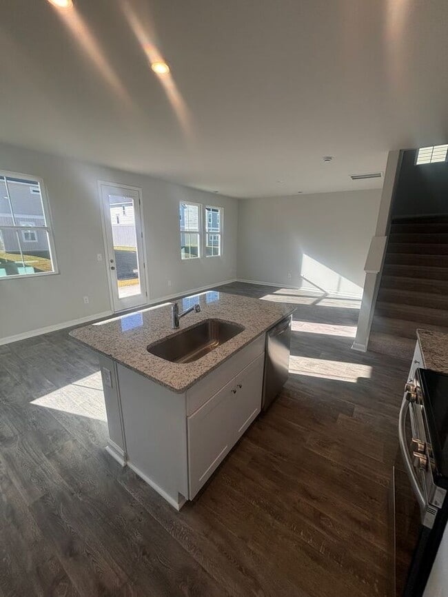 Photo - Beautiful 4BR 3 BA Home w/ Loft + Patio + View in Little River