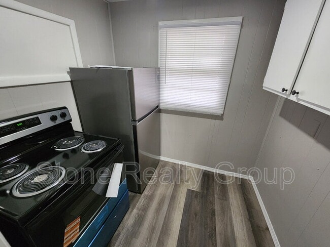 Photo - 801 Grant St