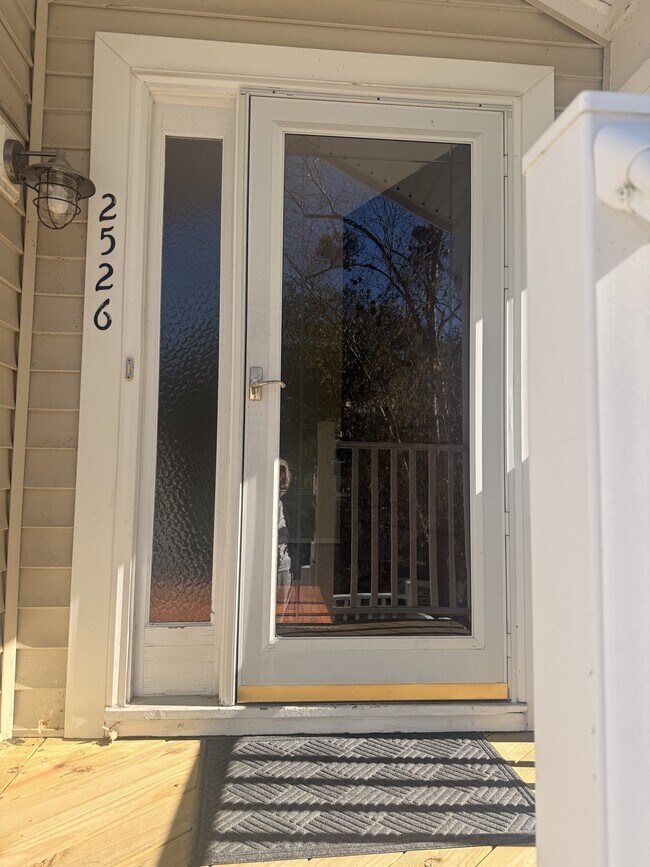 Building Photo - 2526 Cove Point Pl