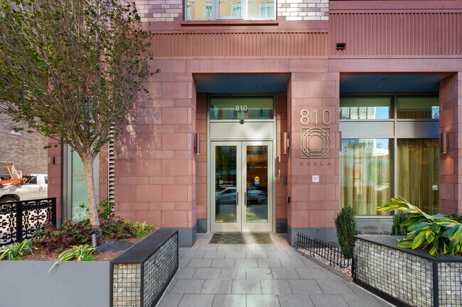 Photo - 810 O St NW Unit Perla- 504