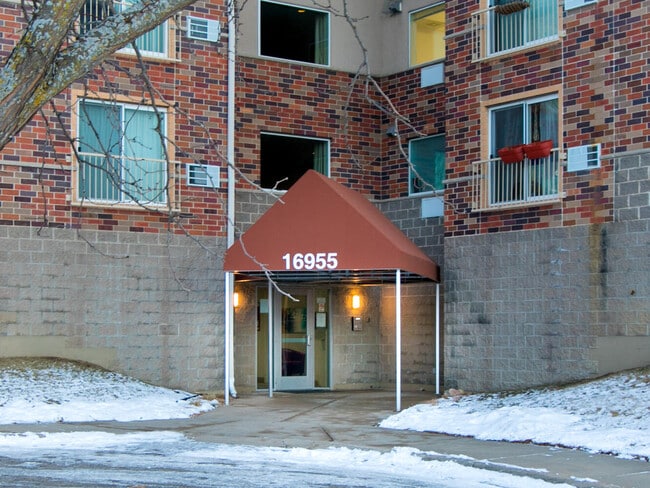 Building Photo - 16955 Toronto Ave SE Unit 16955 Toronto Av SE 308 Rental