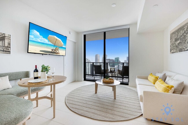 Photo - 601 NE 1st Ave Unidad ID1227488P