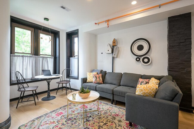 Building Photo - 1322 9th St NW Unit ID1011240P