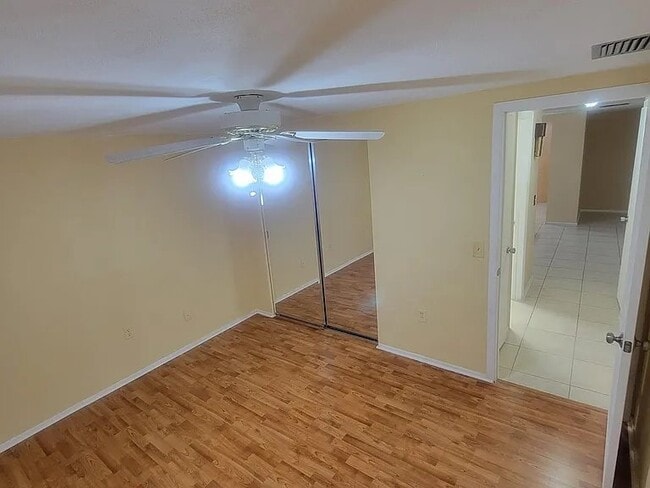 Photo - 3639 Madison St