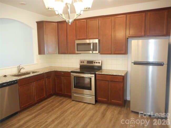 Photo - 1030 Beatty Wds Dr