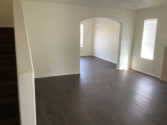 Photo - 1833 Chicoma Rd NE