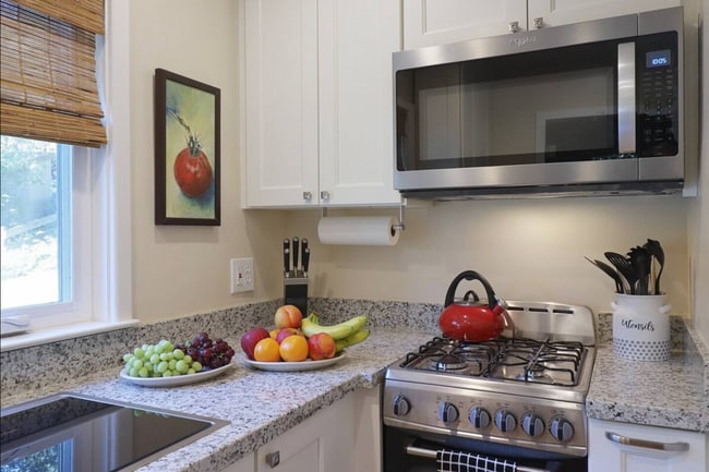 Photo - 1596 Ronne Dr