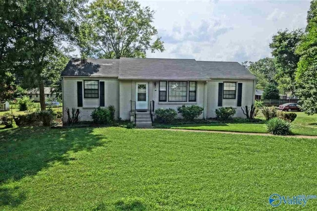 Photo - 6504 Whitesburg Dr House