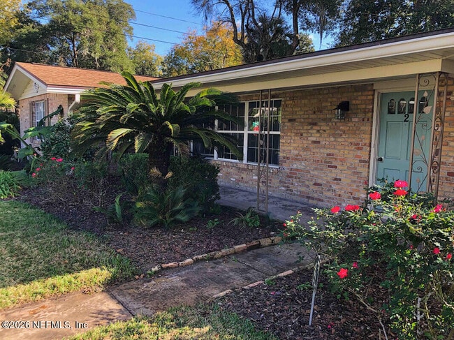 Photo - 2 Fairway Rd