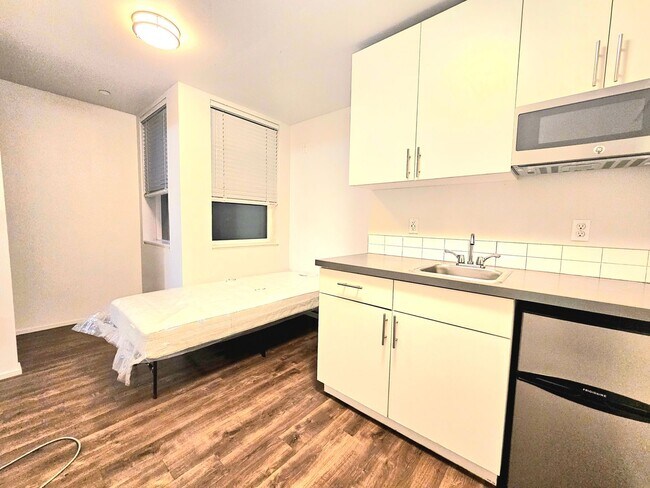 Photo - Horizon Greenwood Apartments