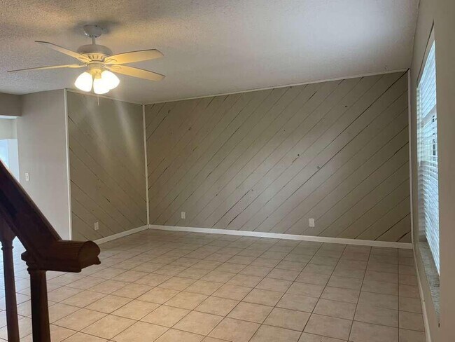 Photo - 7928 Kimberly Blvd