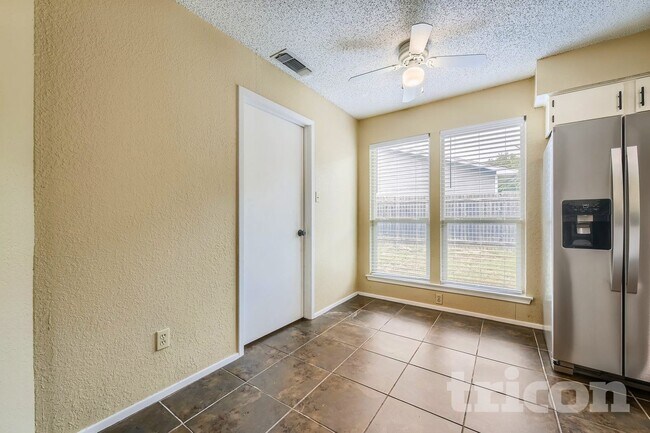 Photo - 3803 Tamarron Ln