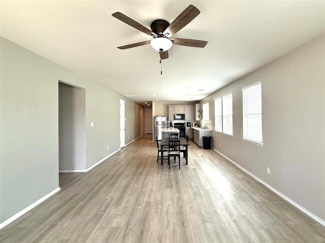 Photo - 133 Fabion St