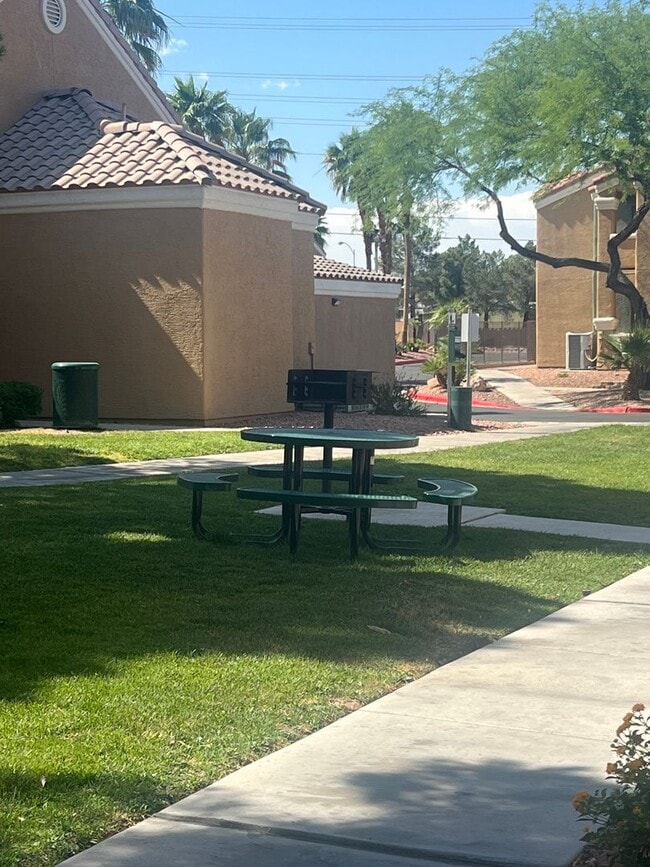 Photo - Cute One Bedroom, One Bath Condo Unit 2097